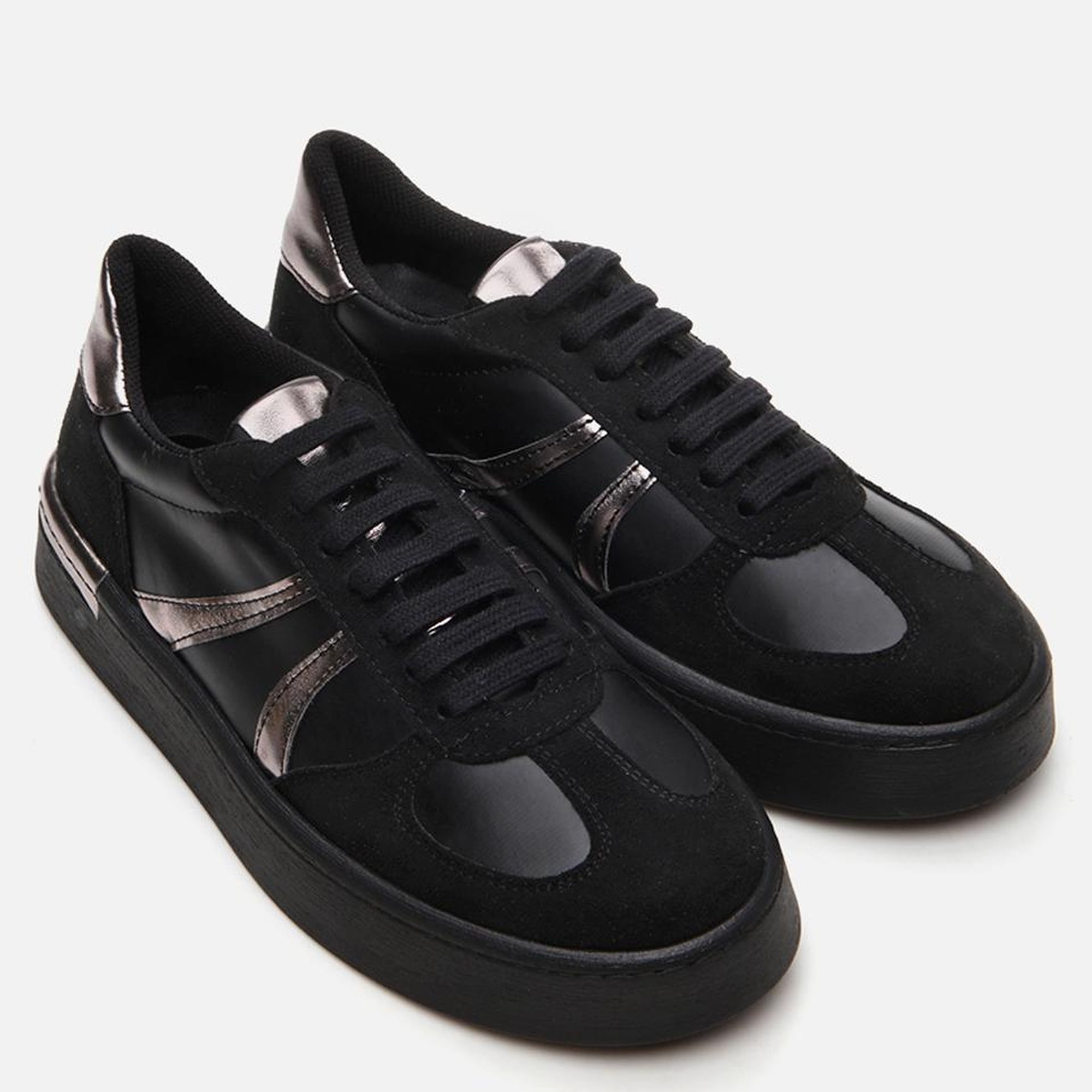 Kadın Siyah Yaya Spor Ayakkabı