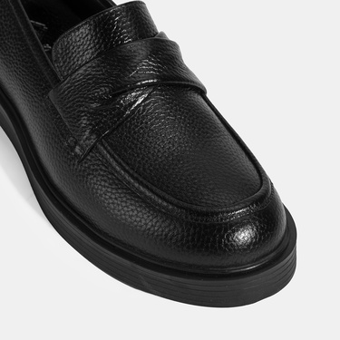  Kadın Siyah Deri Loafer