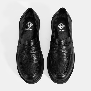  Kadın Siyah Deri Loafer