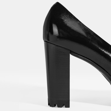  Luca Grossi Kadın Siyah Platform Topuklu Rugan Ayakkabı