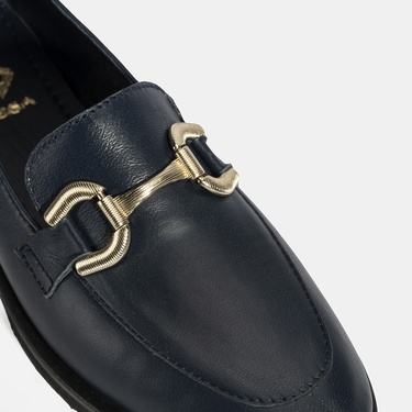  Kadın Lacivert Metal Toka Aksesuarlı Deri Loafer