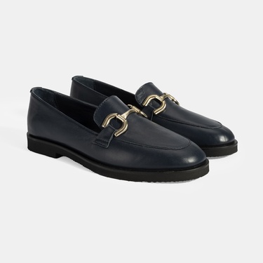 Kadın Lacivert Metal Toka Aksesuarlı Deri Loafer