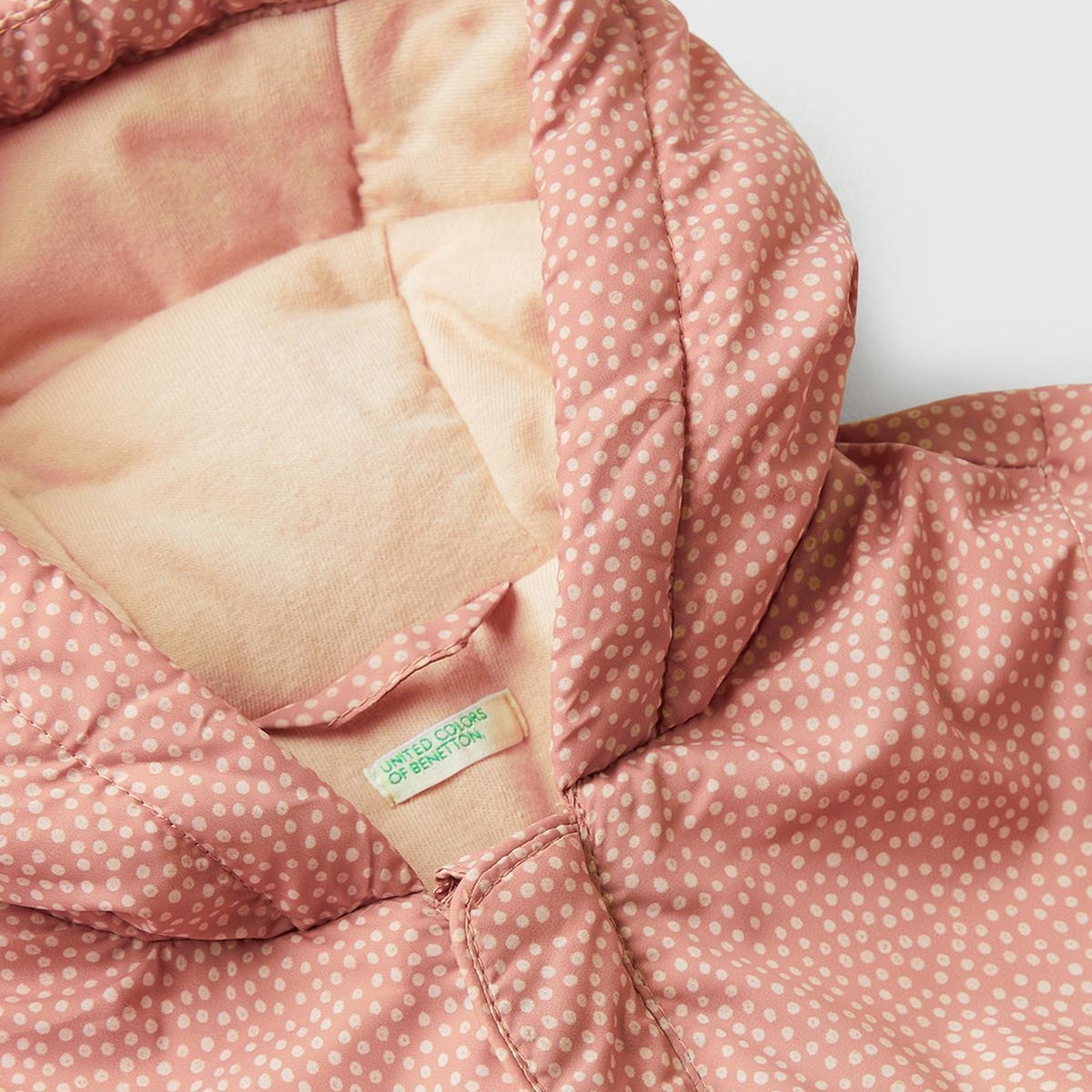 Bebek Gül Kurusu Tamamı Desenli Cepli Fermuarlı Kapüşonlu Ceket