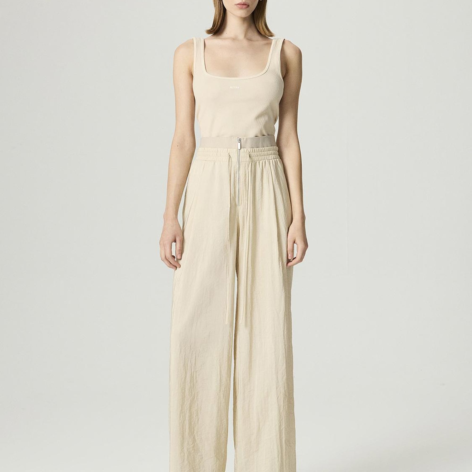 Elastik Bel ve Bağcık Detaylı Pantolon