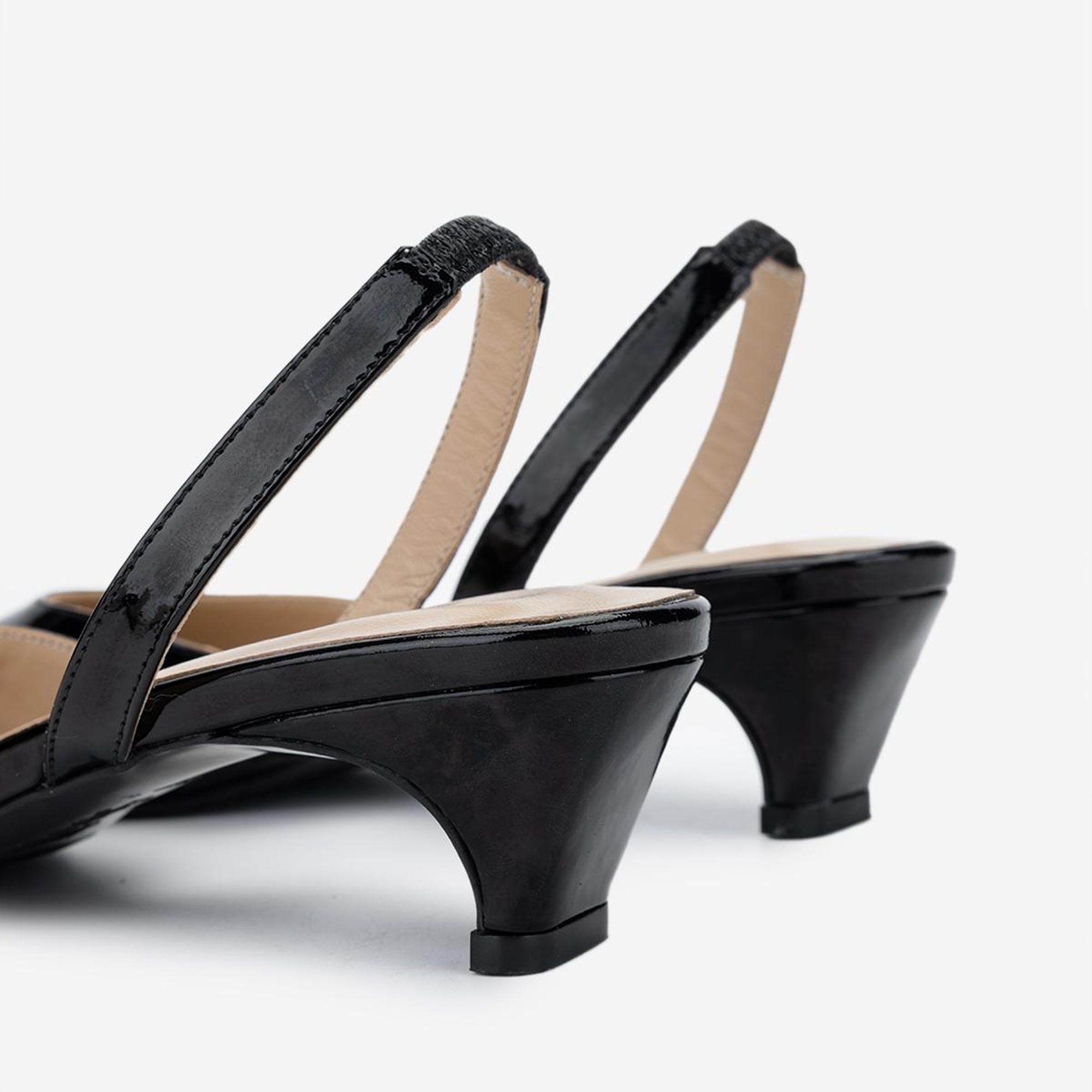 Valmenti Kadın Siyah Rugan Topuklu Ayakkabı