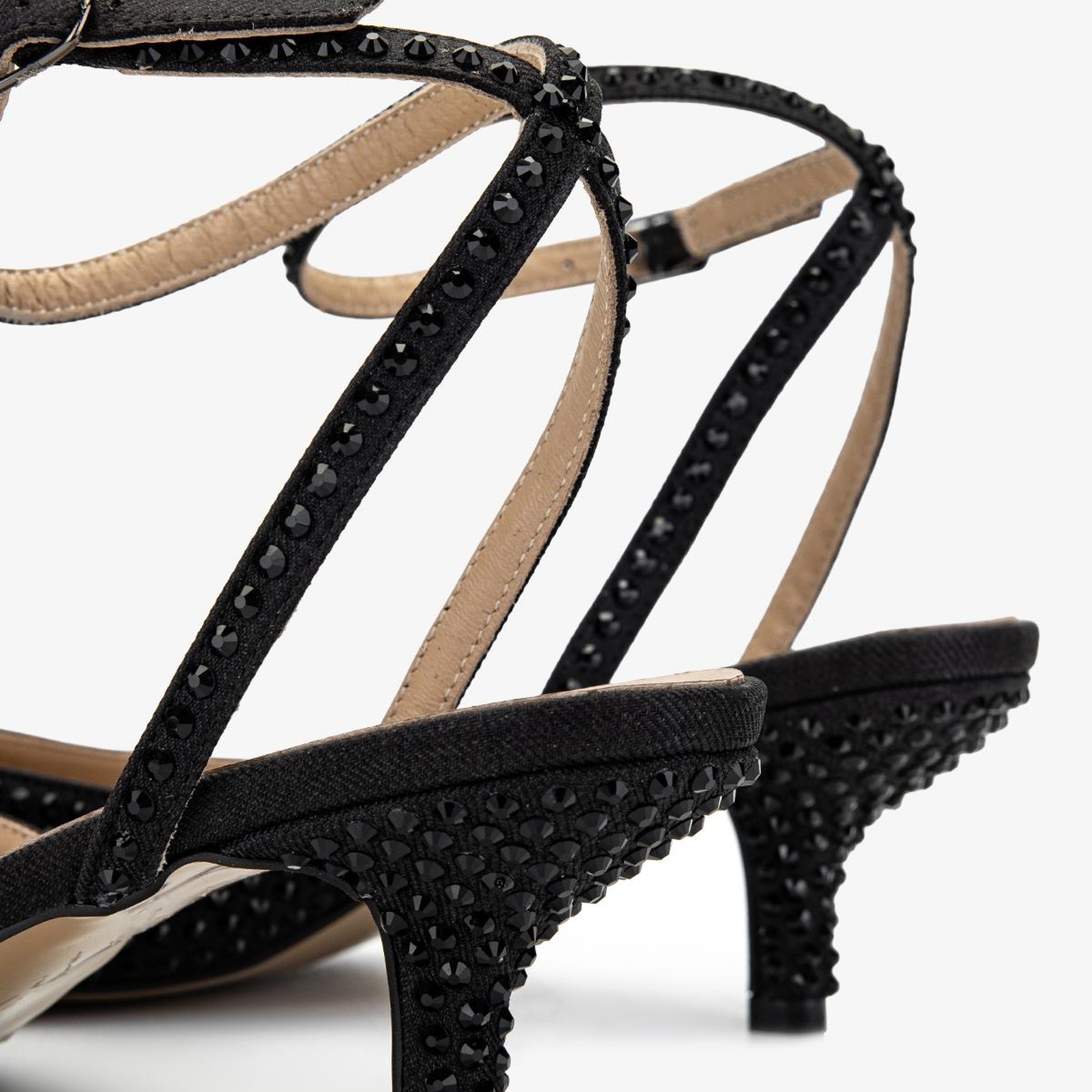 Valmenti Kadın Siyah Topuklu Ayakkabı