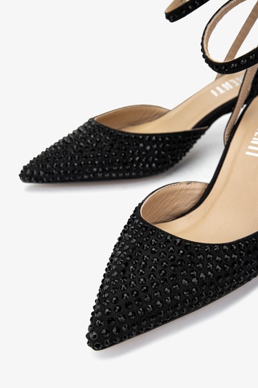  Valmenti Kadın Siyah Topuklu Ayakkabı