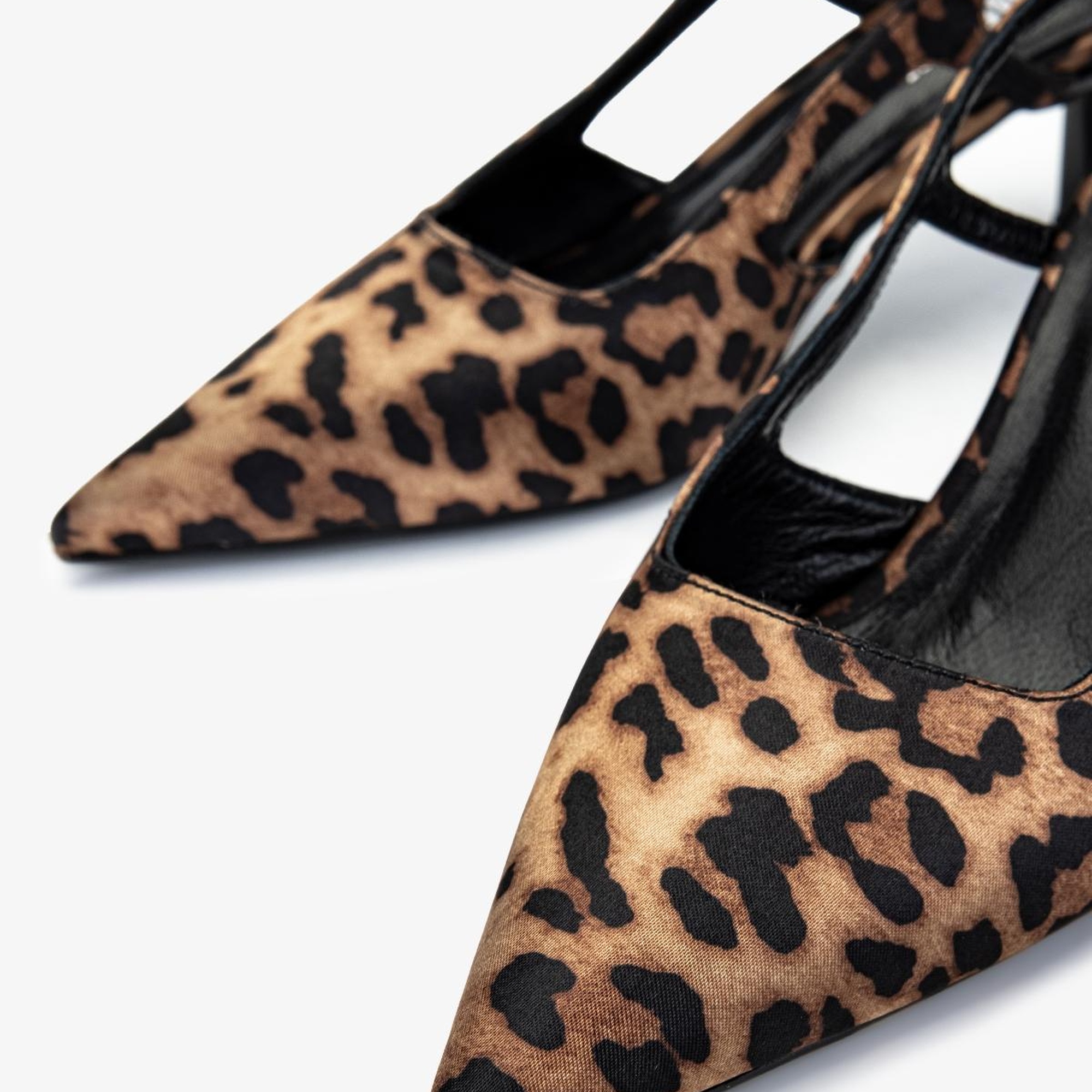 Valmenti Kadın Leopar Topuklu Ayakkabı