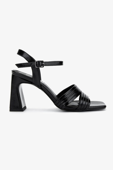  Valmenti Kadın Vegan Siyah Topuklu Ayakkabı