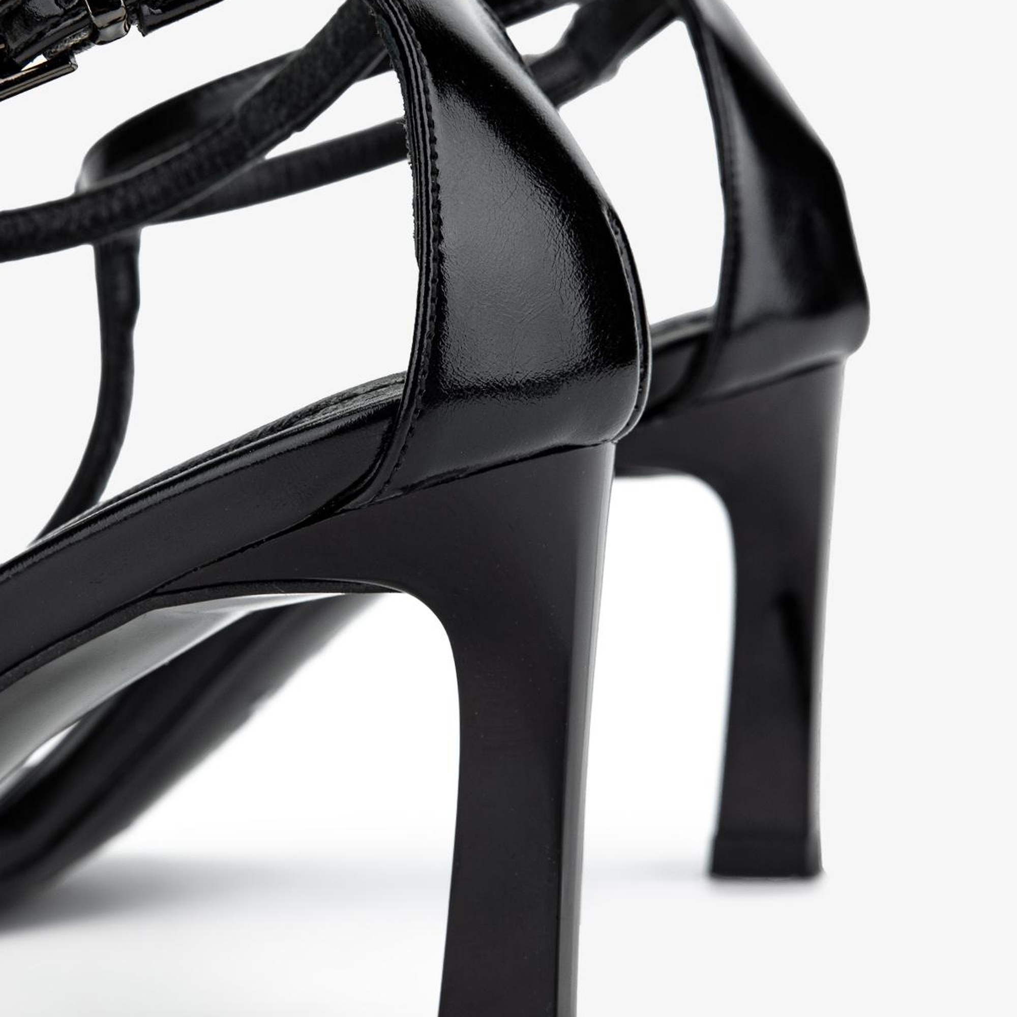 Valmenti Kadın Vegan Siyah Topuklu Ayakkabı