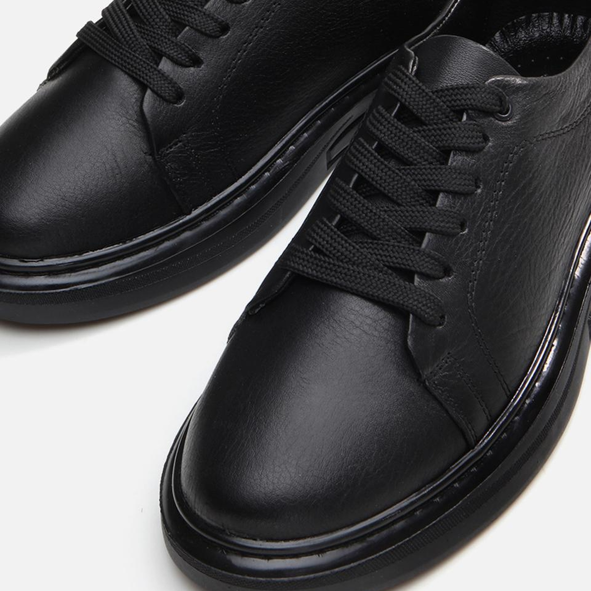 Kadın Deri Siyah Spor Ayakkabı