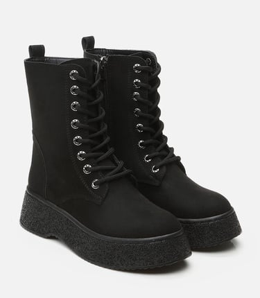  Kadın Siyah Kalın Tabanlı Bağcıklı Bot