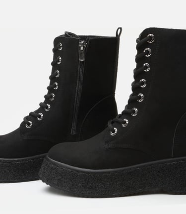  Kadın Siyah Kalın Tabanlı Bağcıklı Bot