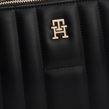  Tommy Hilfiger Feminine Kadın Siyah Çapraz Çanta