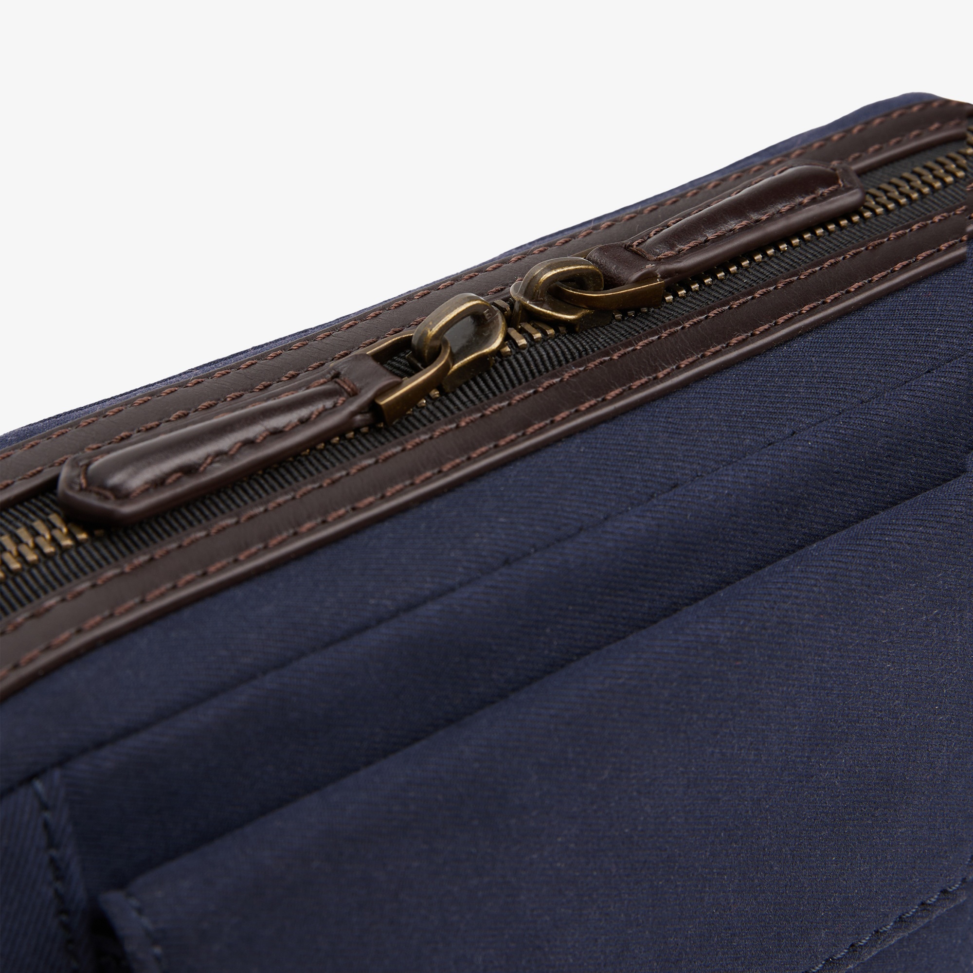 Tommy Hilfiger Casual Prep Erkek Lacivert Çapraz Çanta