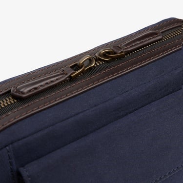  Tommy Hilfiger Casual Prep Erkek Lacivert Çapraz Çanta