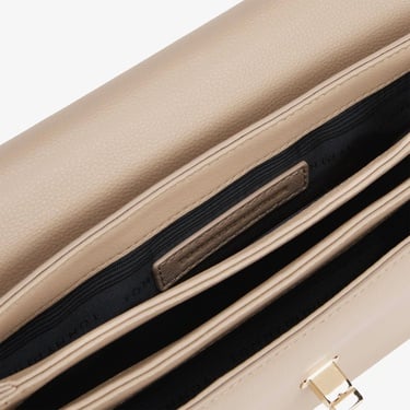  Tommy Hilfiger Modern Kadın Bej El Çantası