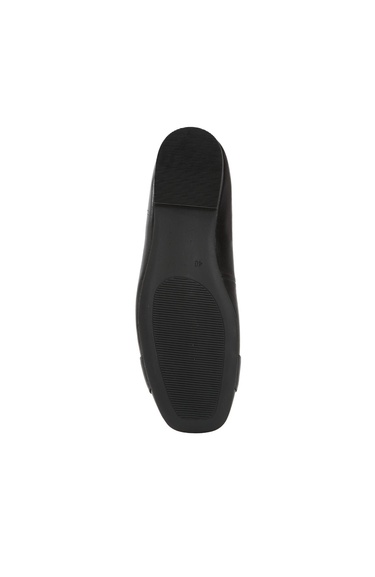  George Hogg Kadın Siyah Tokalı Deri Babet