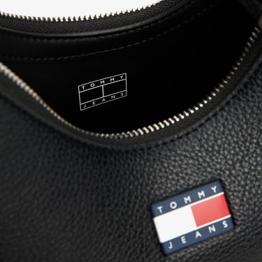  Tommy Hilfiger Must Kadın Siyah El Çantası