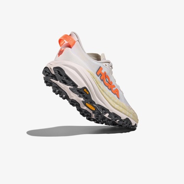  Hoka Speedgoat 6 Kadın Beyaz Koşu Ayakkabısı