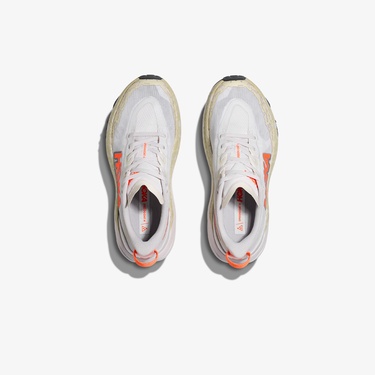  Hoka Speedgoat 6 Kadın Beyaz Koşu Ayakkabısı