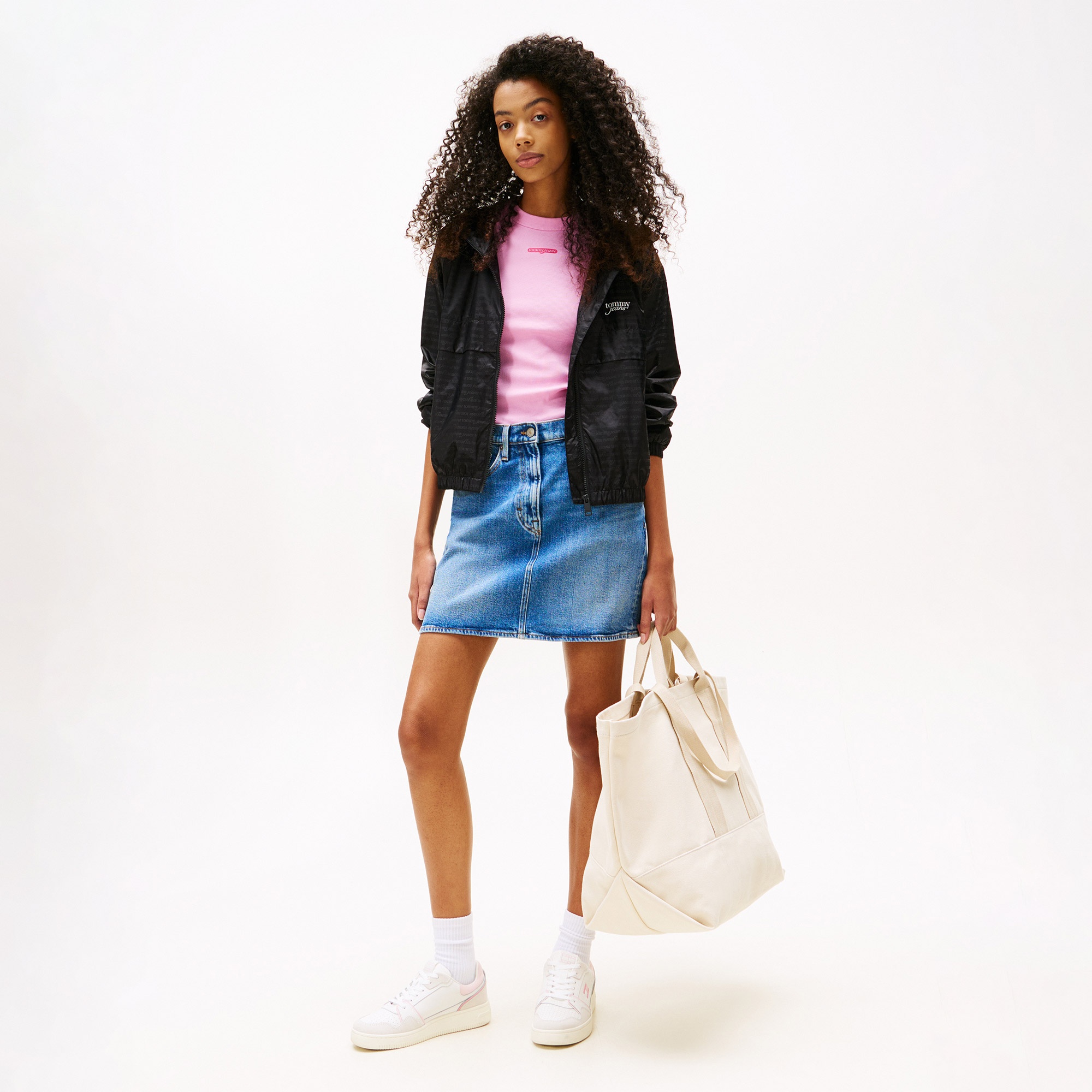 Tommy Hilfiger Repeat Logo Water Repellant Kadın Siyah Ceket