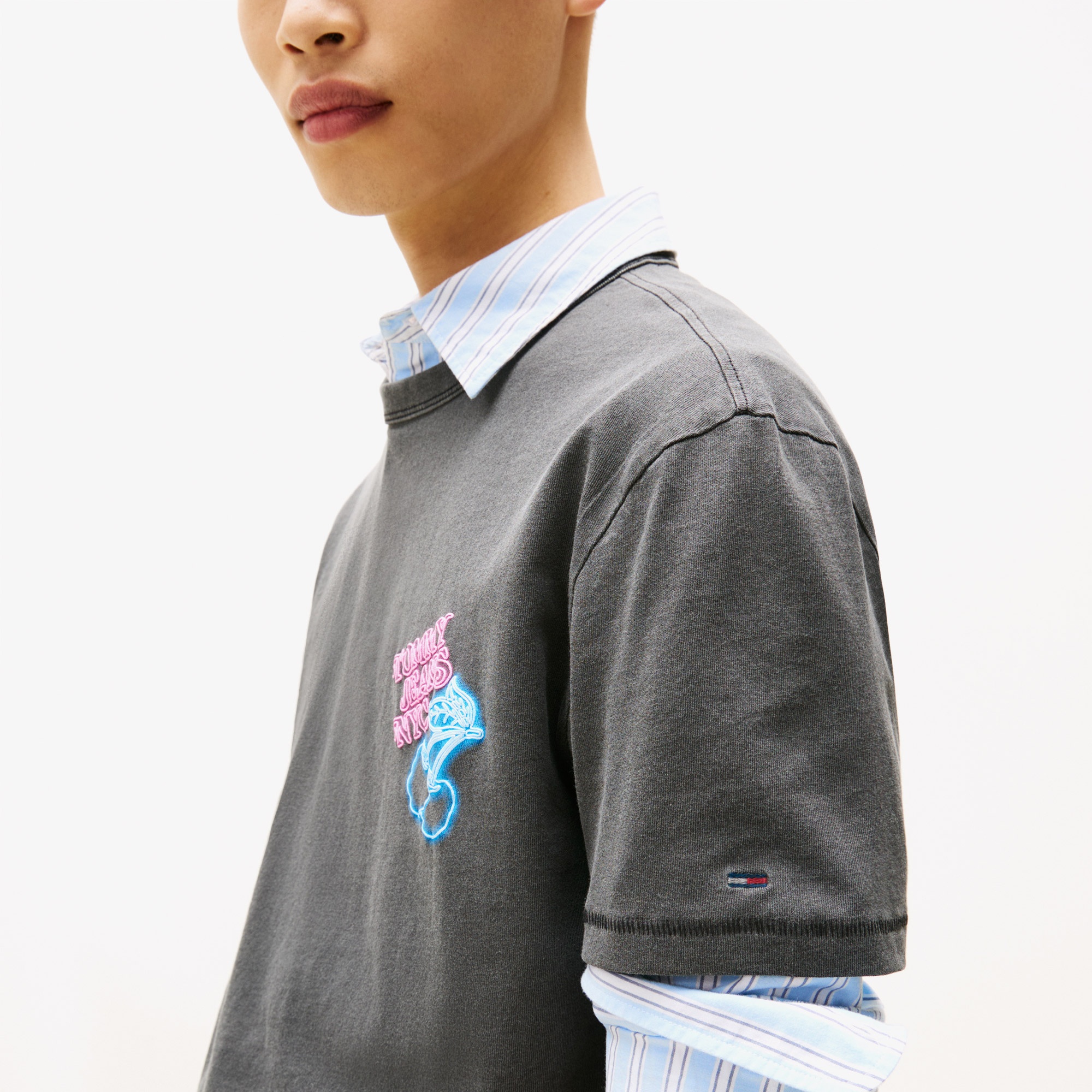 Tommy Hilfiger Back Graphic Crew Neck Erkek Gri T-Shirt