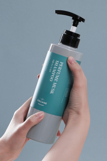  Village 11 Factory Perfume Musk Shampoo 500g - Dolaşmış Saç Açıcı Misk Kokulu Şampuan