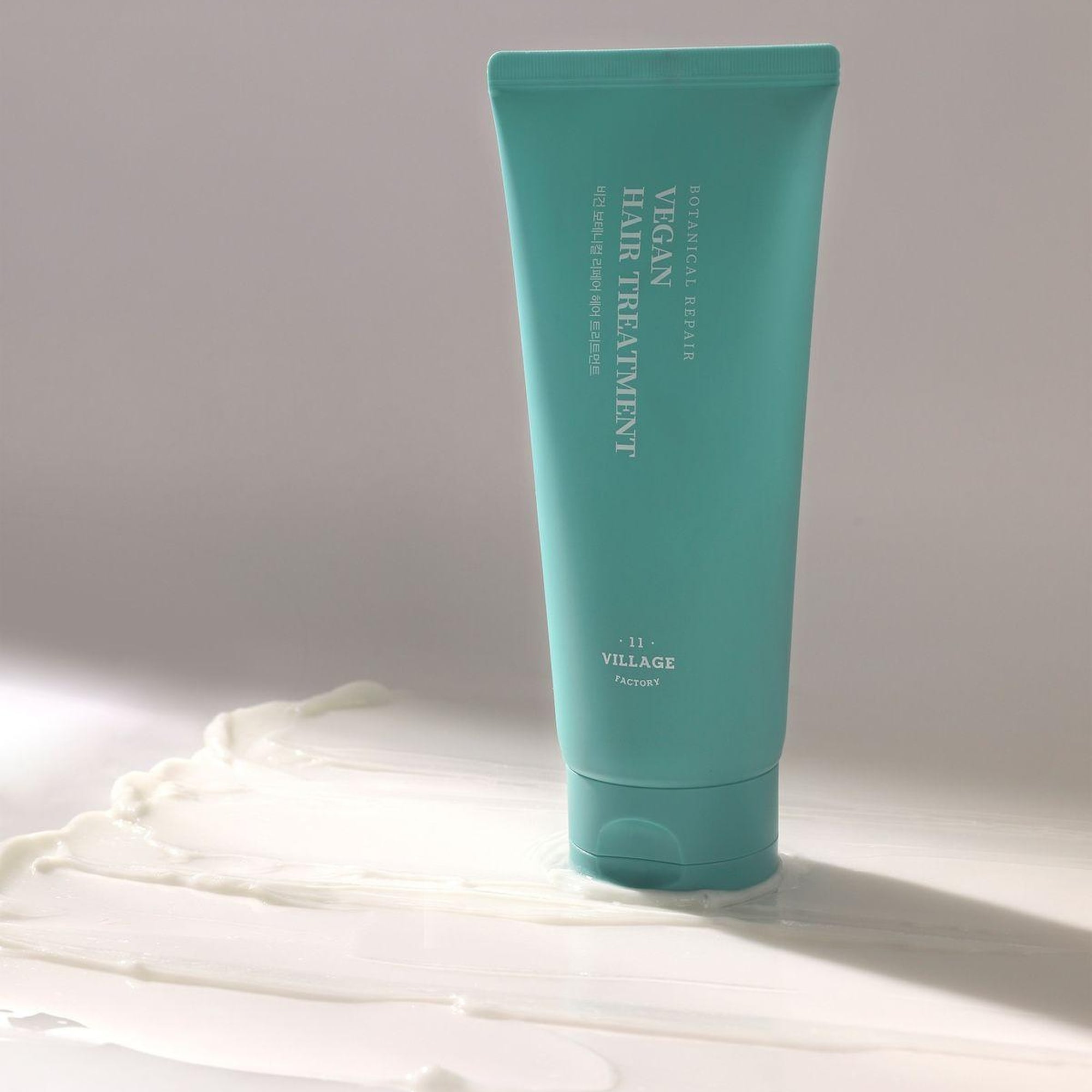 Village 11 Factory Botanical Repair Hair Treatment 200ml - Yıpranmış & Elektrikli Saçlar için Bakım Kremi