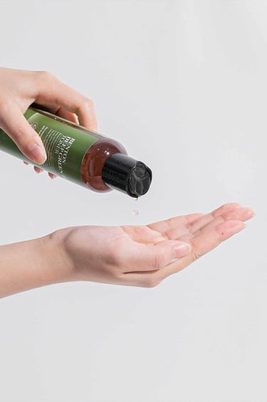  Benton Deep Green Tea Toner 150ml - Cansız Ciltler için Yatıştırıcı & Nemlendirici Antioksidan Yeşil Çay Vegan Tonik