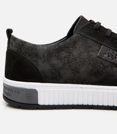  Erkek Deri Siyah Baskılı Spor Ayakkabı