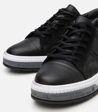  Erkek Deri Siyah Baskılı Spor Ayakkabı