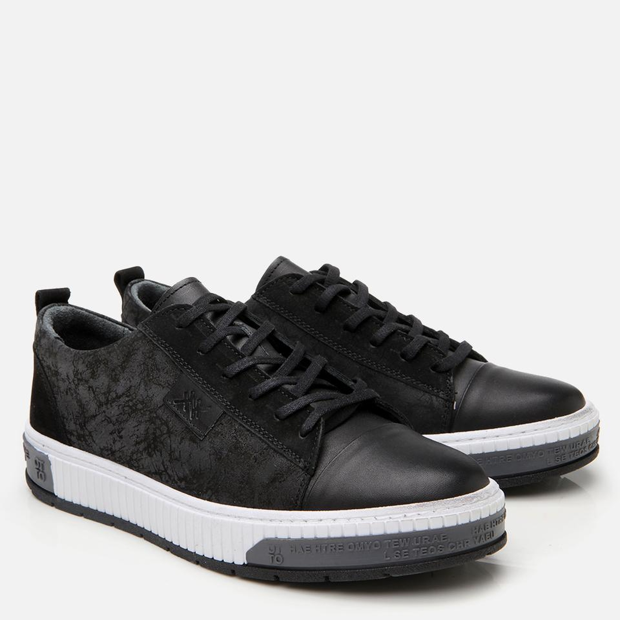 Erkek Deri Siyah Baskılı Spor Ayakkabı