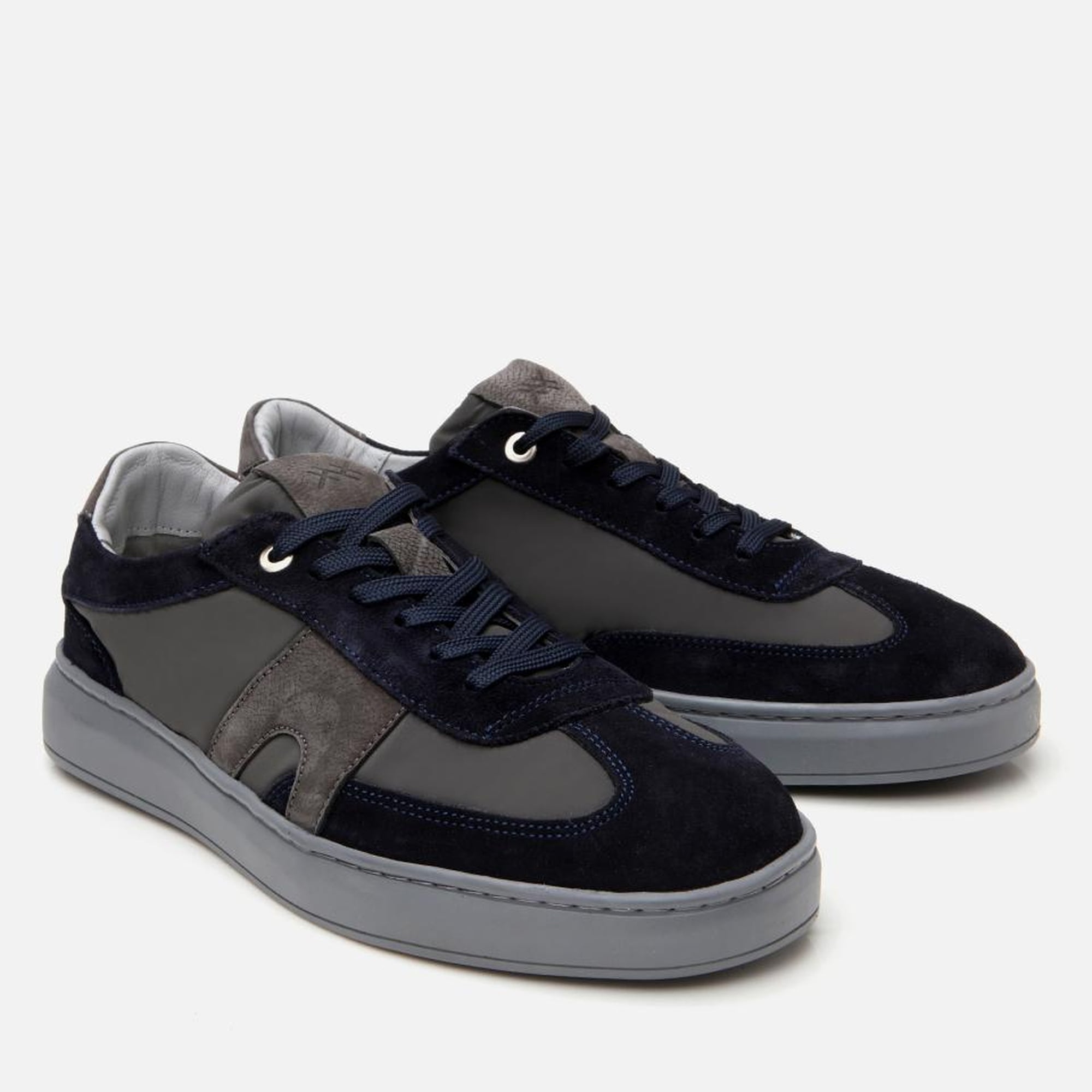 Erkek Deri Lacivert Ultra Hafif Tabanlı Spor Ayakkabı