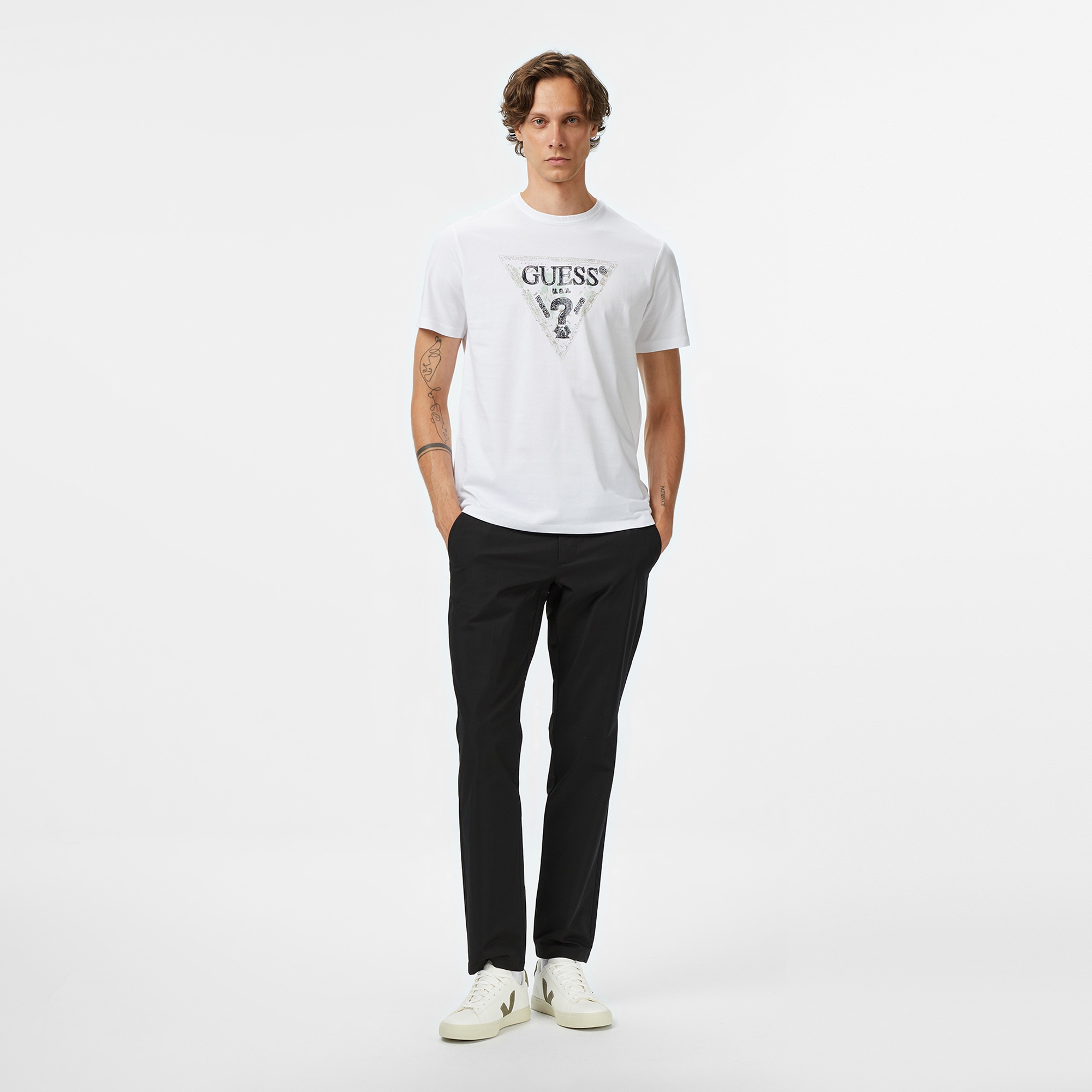 Guess Triangle Regular Fit Erkek Beyaz T-Shirt