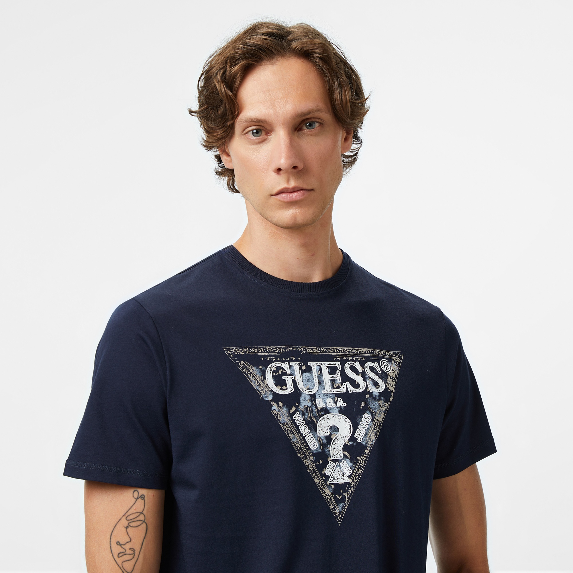 Guess Triangle Regular Fit Erkek Lacivert T-Shirt