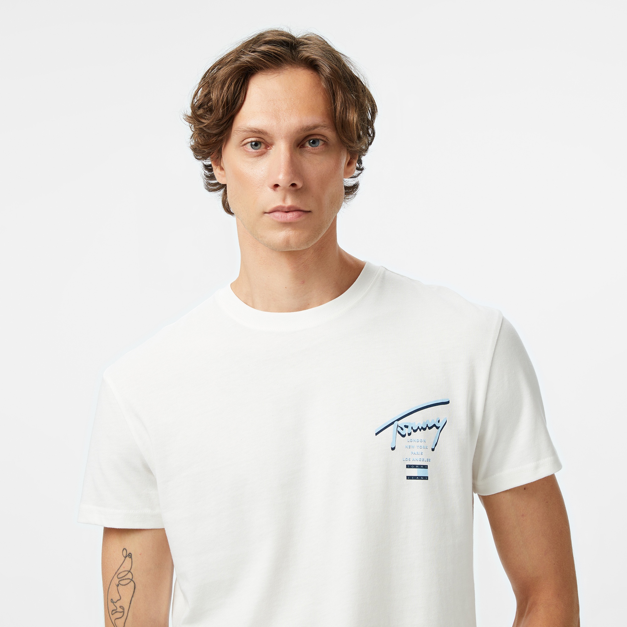 Tommy Jeans Regular Signature City Erkek Beyaz T-Shirt