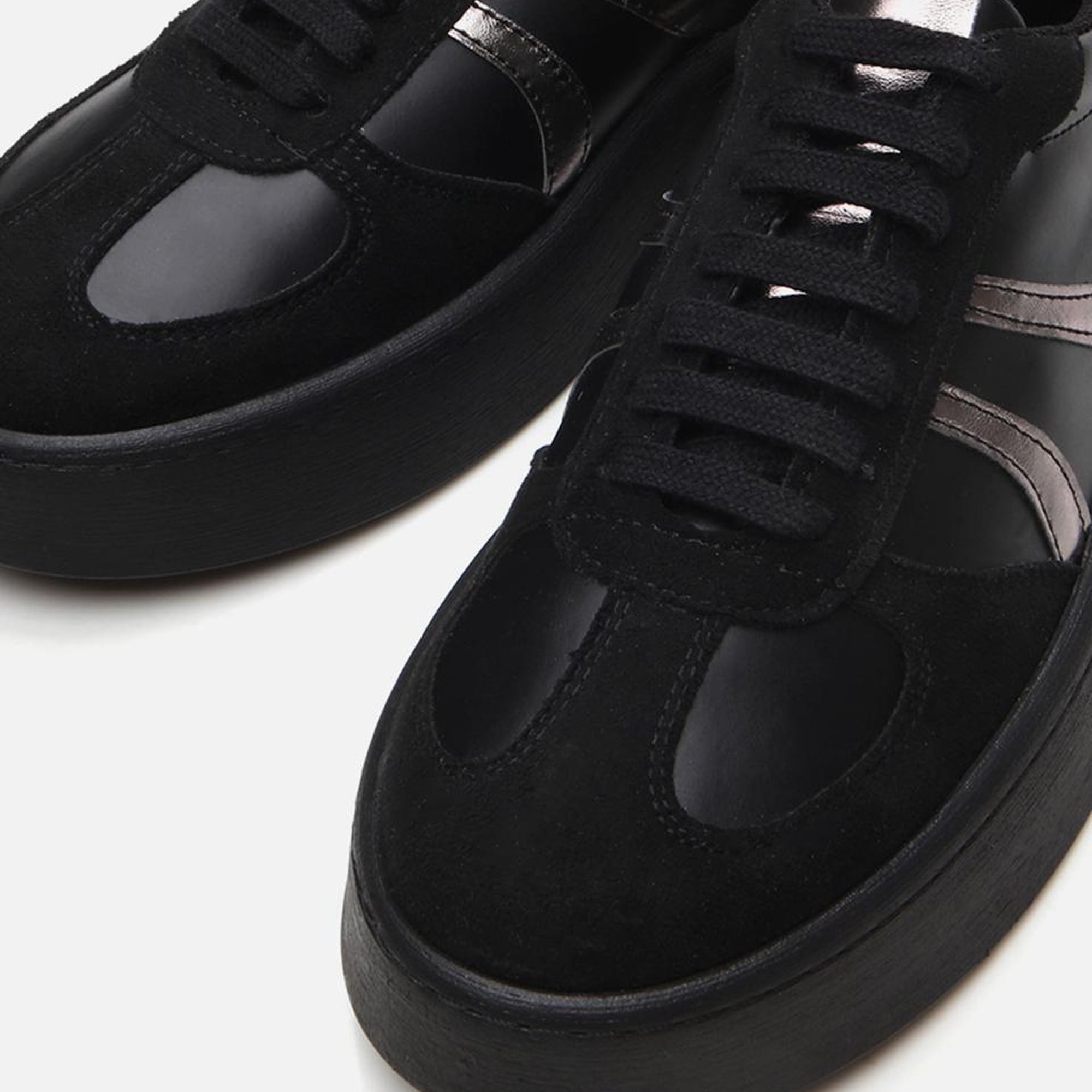 Kadın Siyah Yaya Spor Ayakkabı