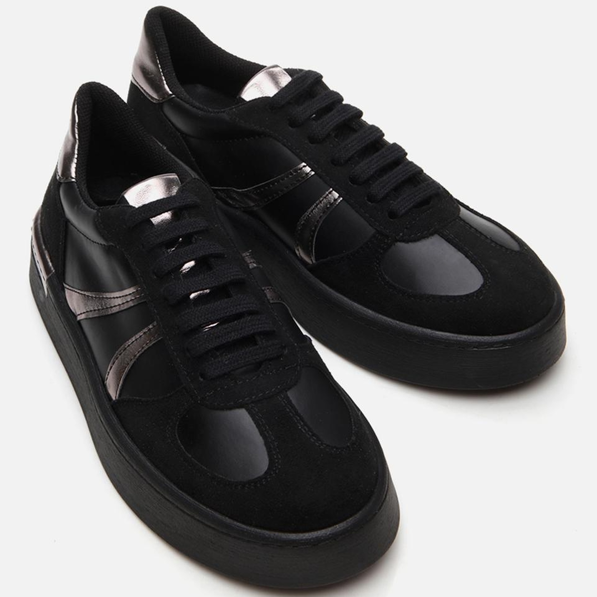 Kadın Siyah Yaya Spor Ayakkabı