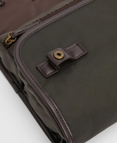  Barbour Wax Hanging Washbag Organizer