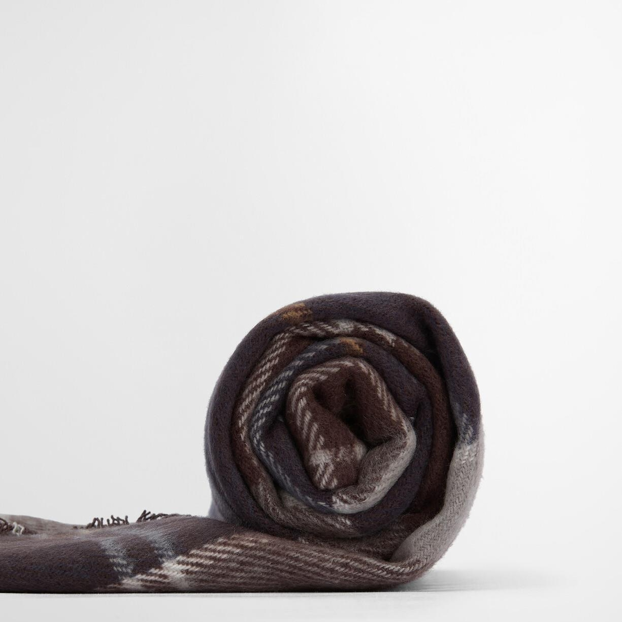 Barbour Swinton Bere & Galingale Atkı Hediye Seti