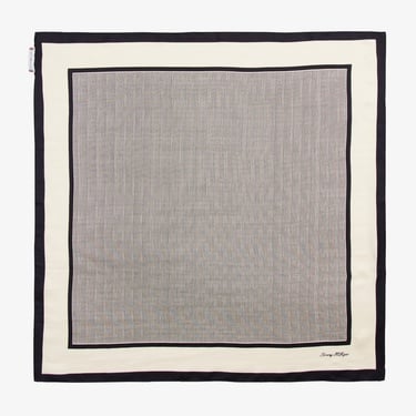  Tommy Hilfiger Elevated Flag Silk Square Kadın Bej Şal