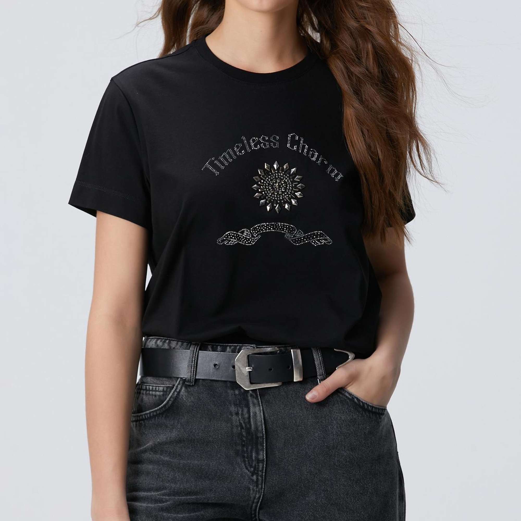 Network Kadın Siyah Taş İşlemeli T-shirt