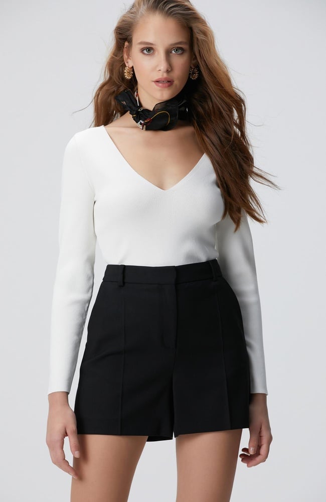  Network Kadın Kırık Beyaz V Yaka Basic Kazak