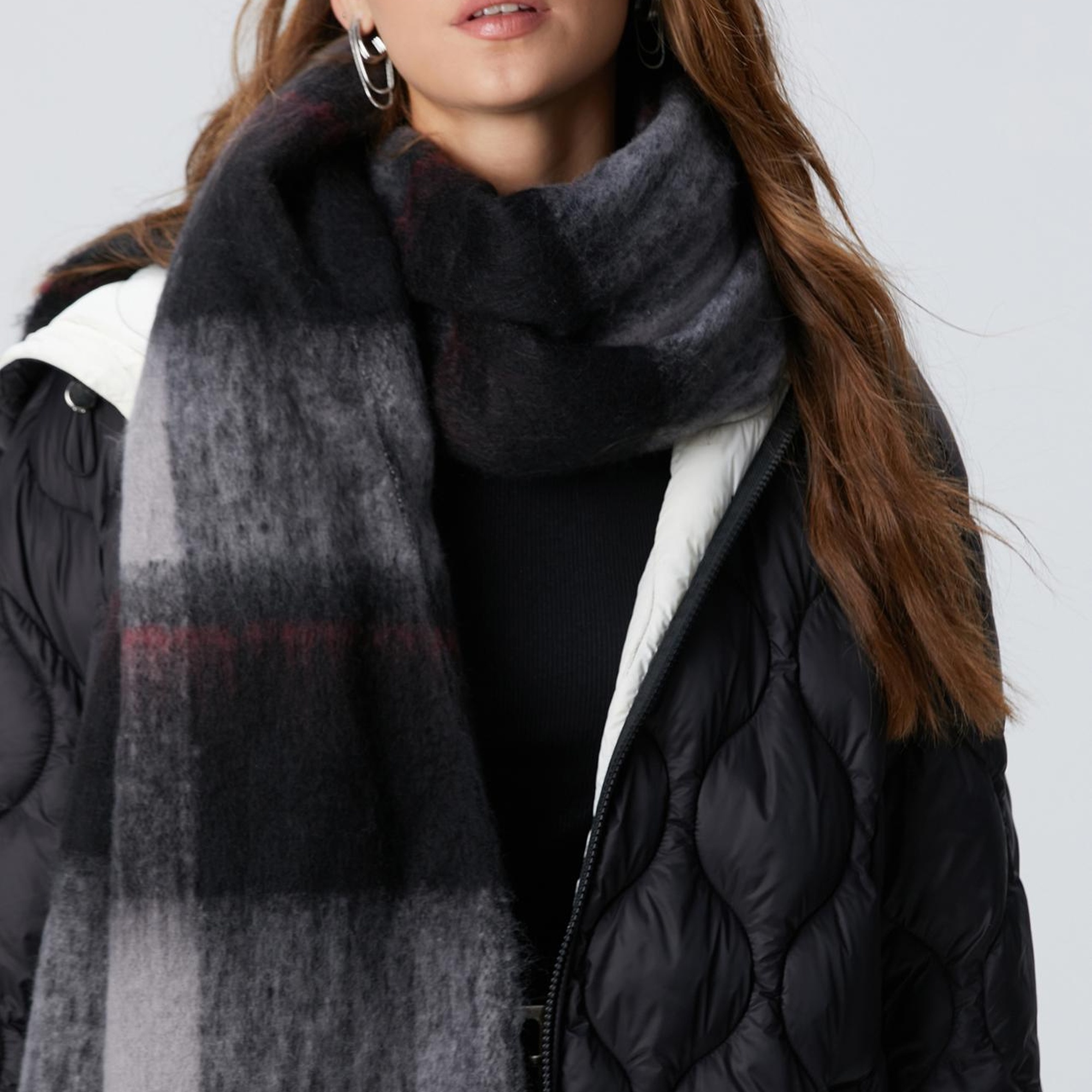 Network Erkek Siyah Beyaz Atkı