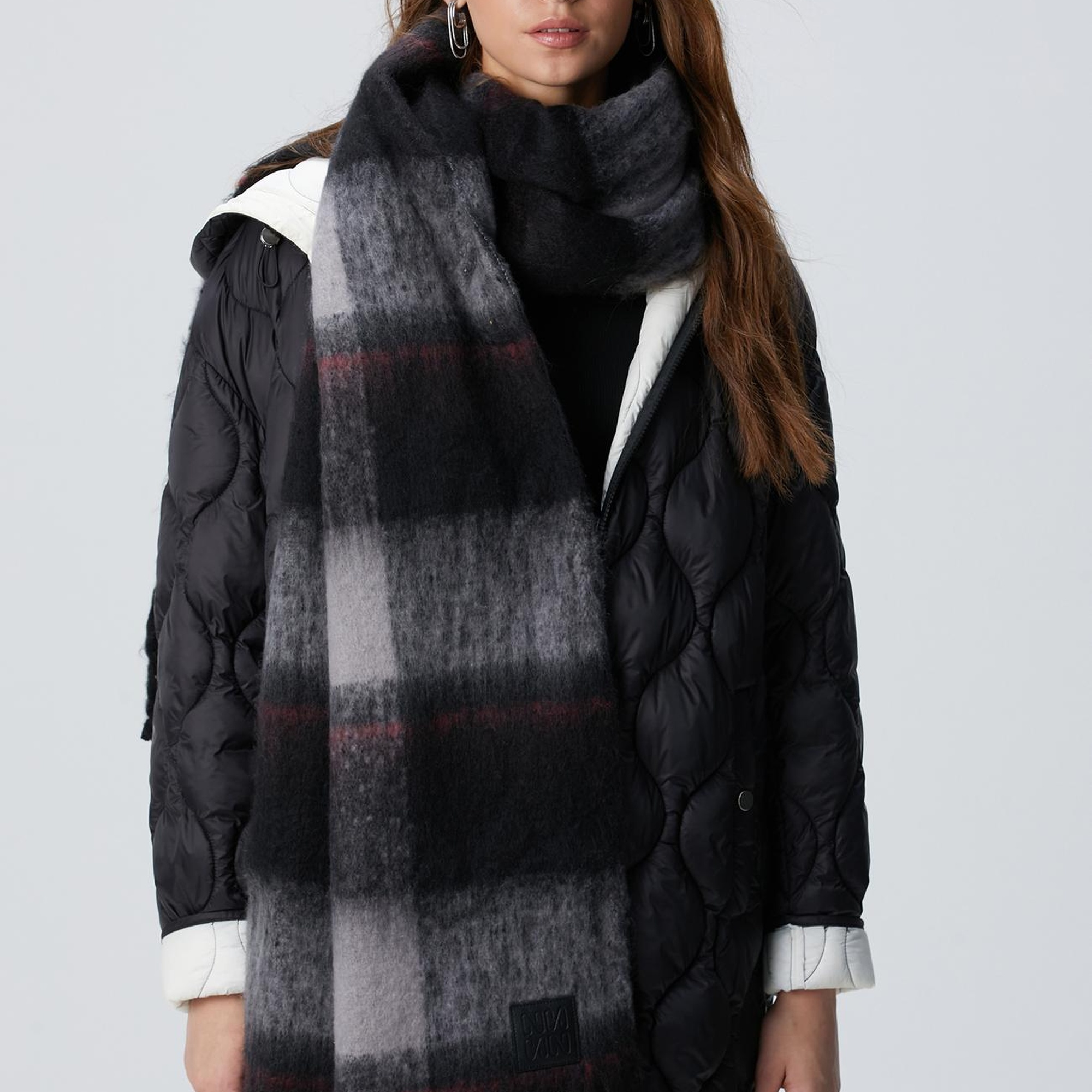 Network Erkek Siyah Beyaz Atkı