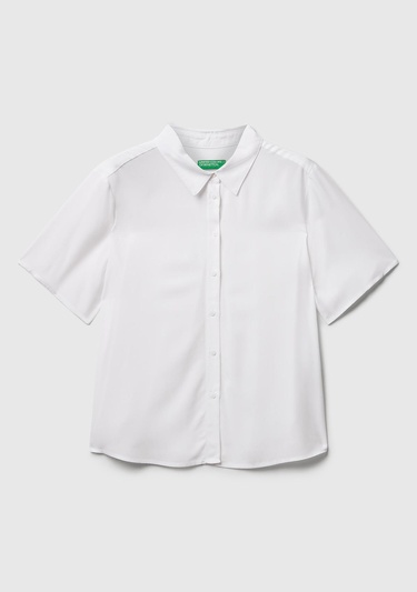  Kadın Beyaz %100 Viskoz Düğmeli Kısa Kollu Gömlek
