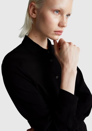  Kadın Siyah %100 Viskoz Düğmeli Gömlek