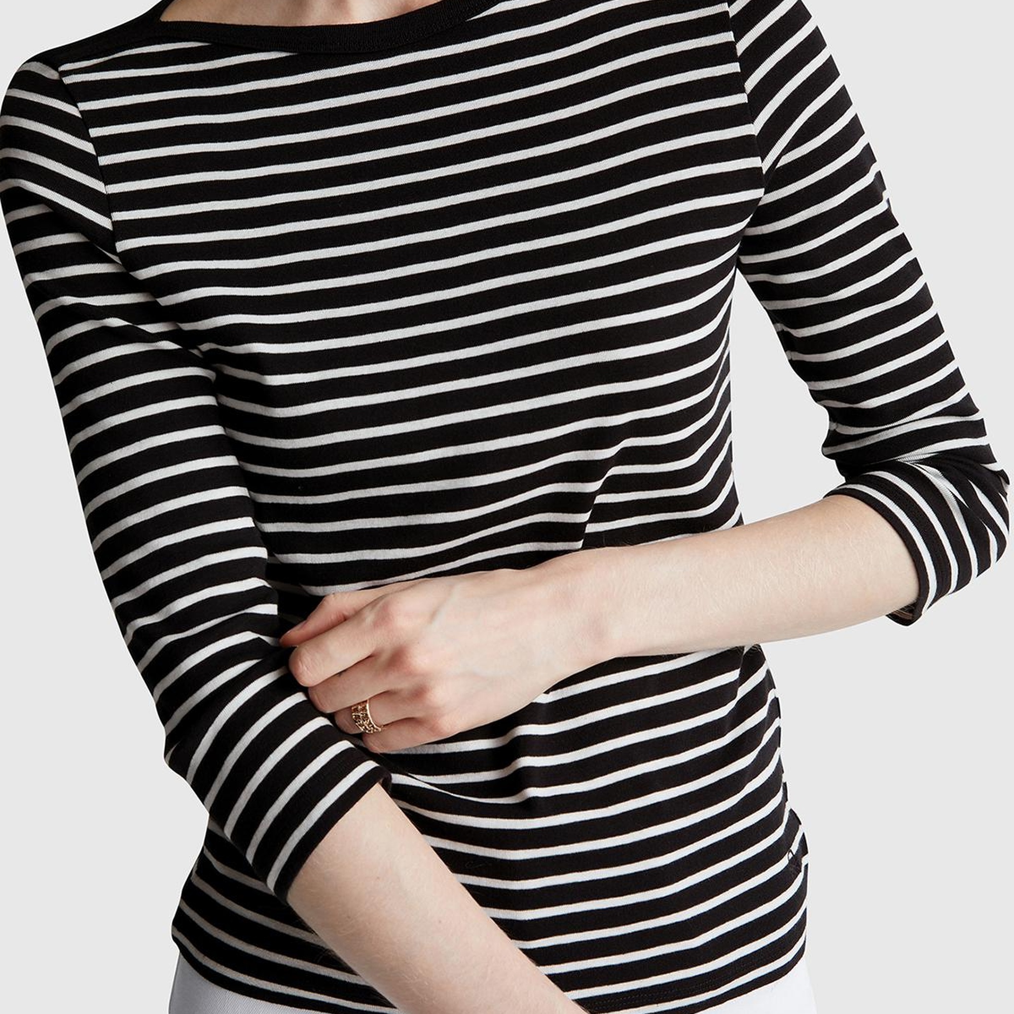 Kadın Sİyah %100 Pamuk Çizgili Logolu Kayık Yaka Truvakar Kol T-Shirt