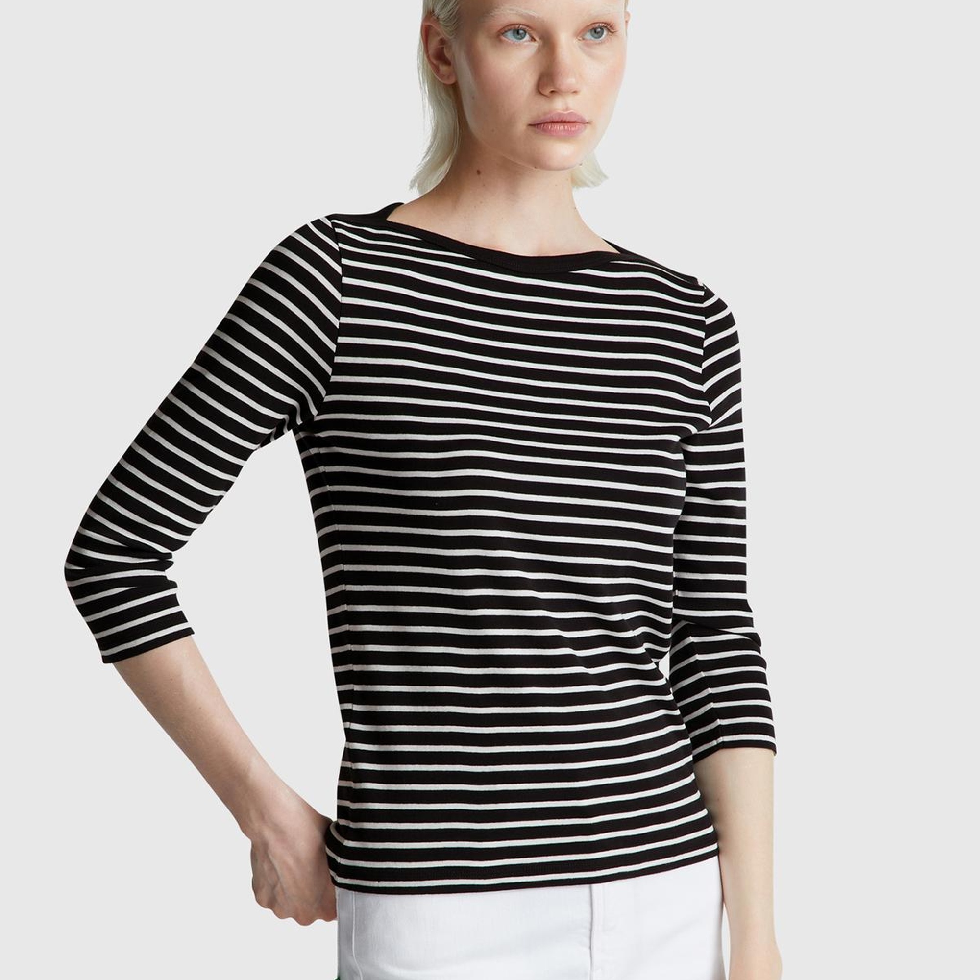 Kadın Sİyah %100 Pamuk Çizgili Logolu Kayık Yaka Truvakar Kol T-Shirt